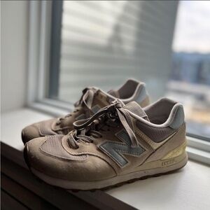 New Balance sneakers in “summer dusk"